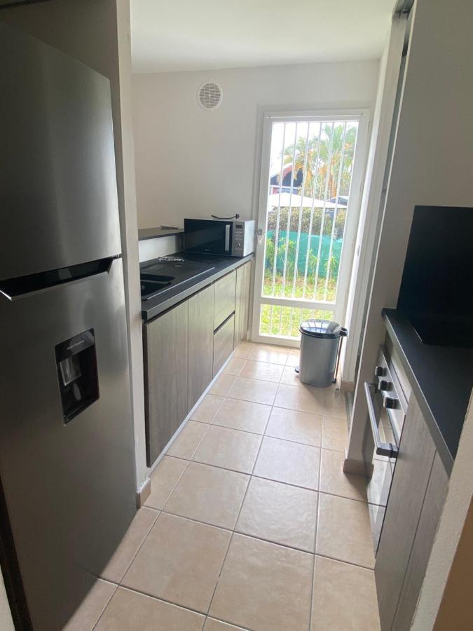 Appartement F2 Avec Piscine Saint-André Exteriör bild